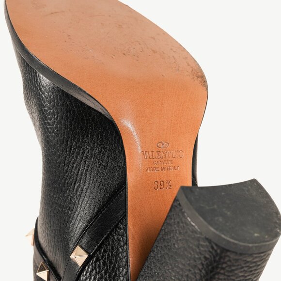 Valentino Garavani Rockstud Pebbled Leather Black Ankle Boots - Picture 5 of 11